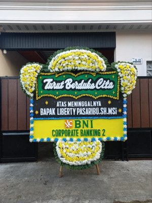 Papan Bunga Duka di Menteng Atas
