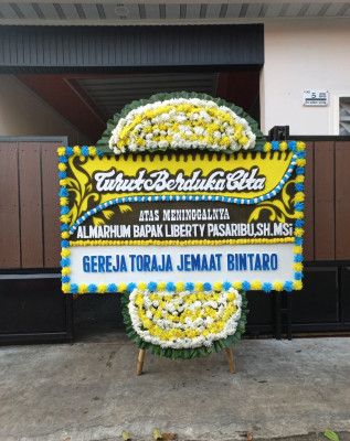 Papan Bunga Duka di Menteng Atas